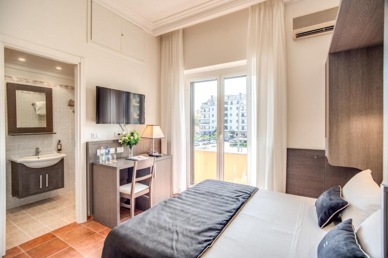 Hotel Mirti Rom
