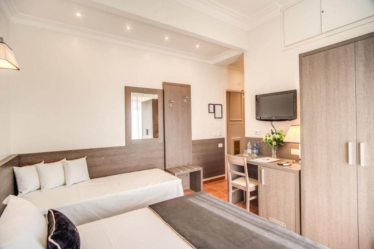 Hotel Mirti Rom